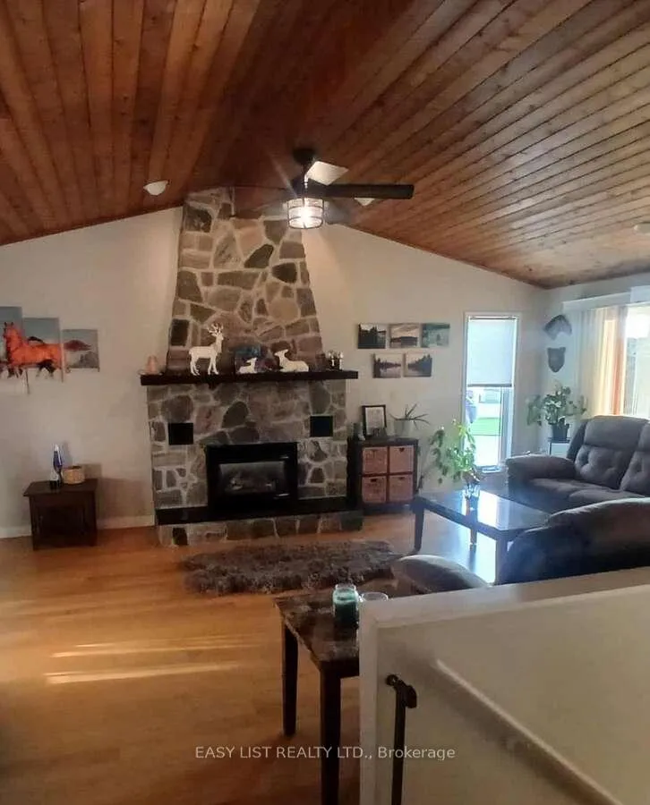 Photo 10 of 7652 Harris Point Drive, Plympton-Wyoming, Plympton Wyoming — HOMEH