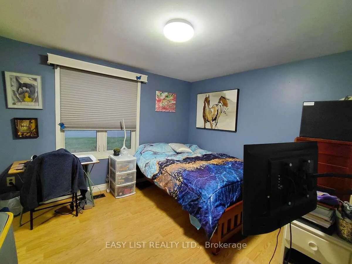 Photo 23 of 7652 Harris Point Drive, Plympton-Wyoming, Plympton Wyoming — HOMEH