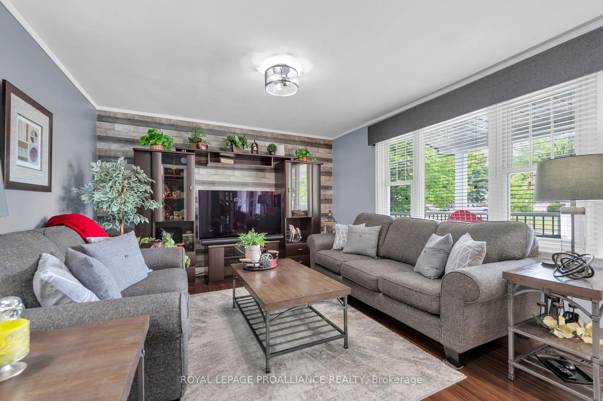 Photo 11 of 107 Bay Drive, Belleville, Belleville Ward — HOMEH