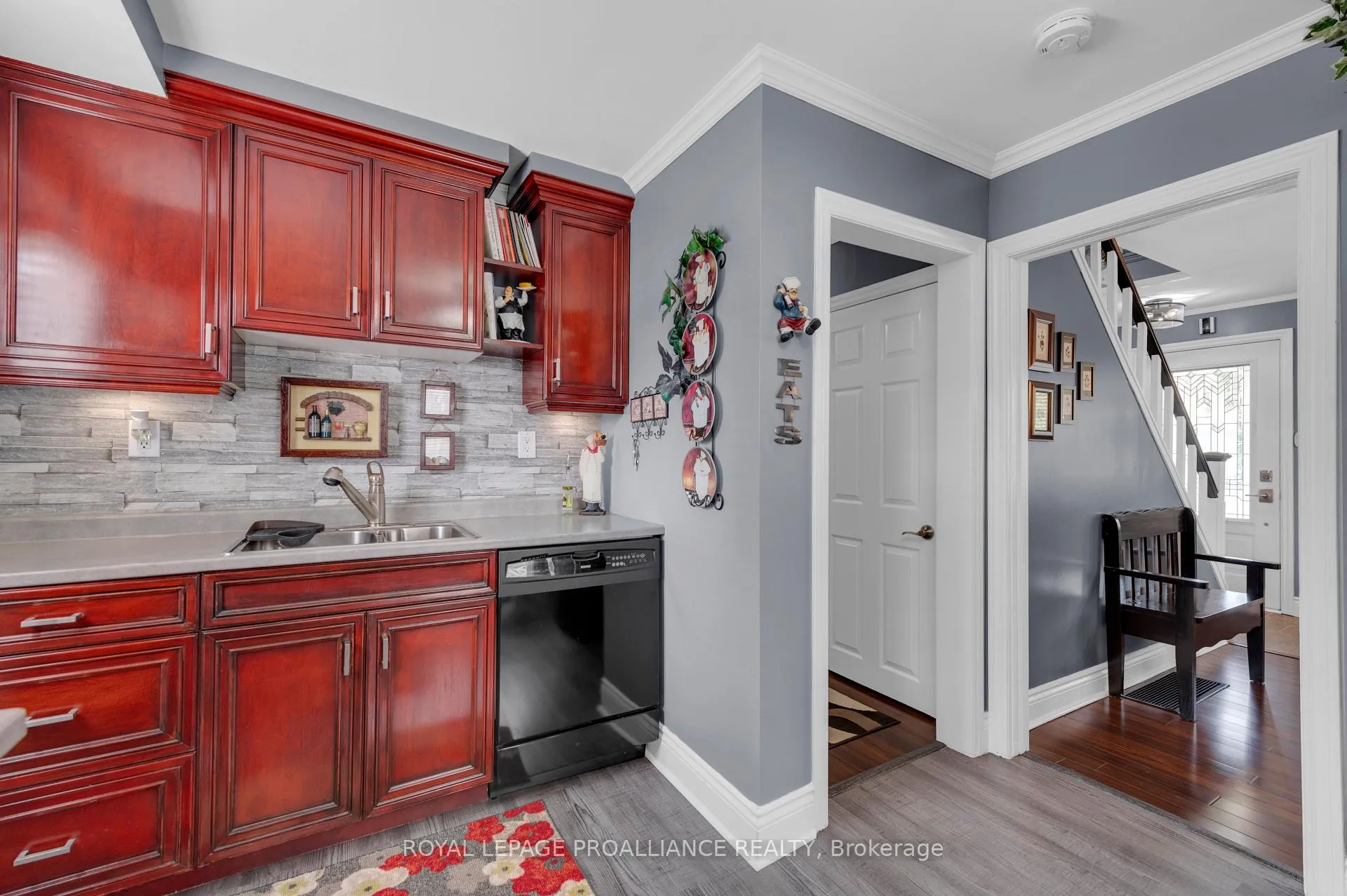 Photo 17 of 107 Bay Drive, Belleville, Belleville Ward — HOMEH