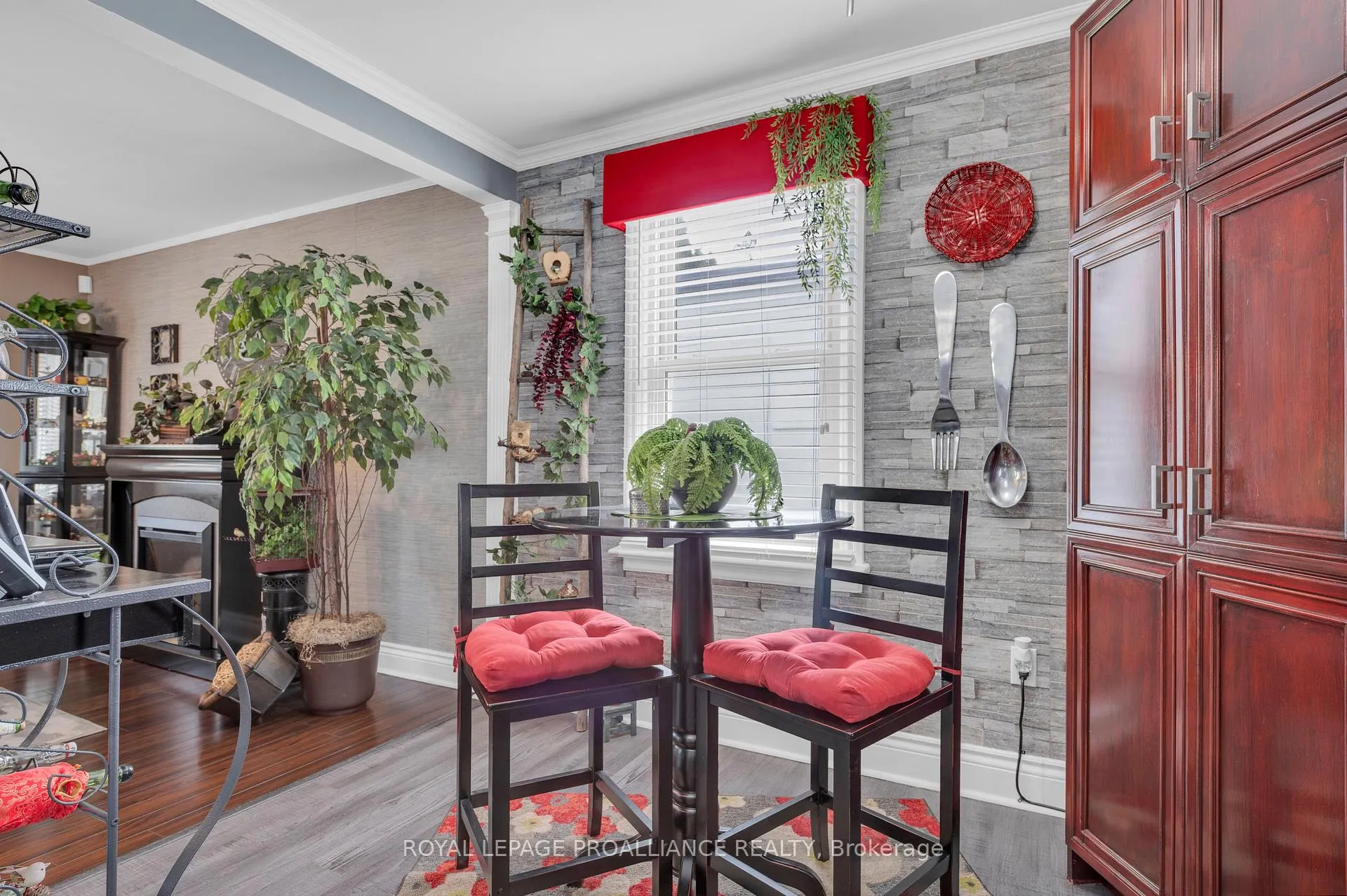 Photo 19 of 107 Bay Drive, Belleville, Belleville Ward — HOMEH