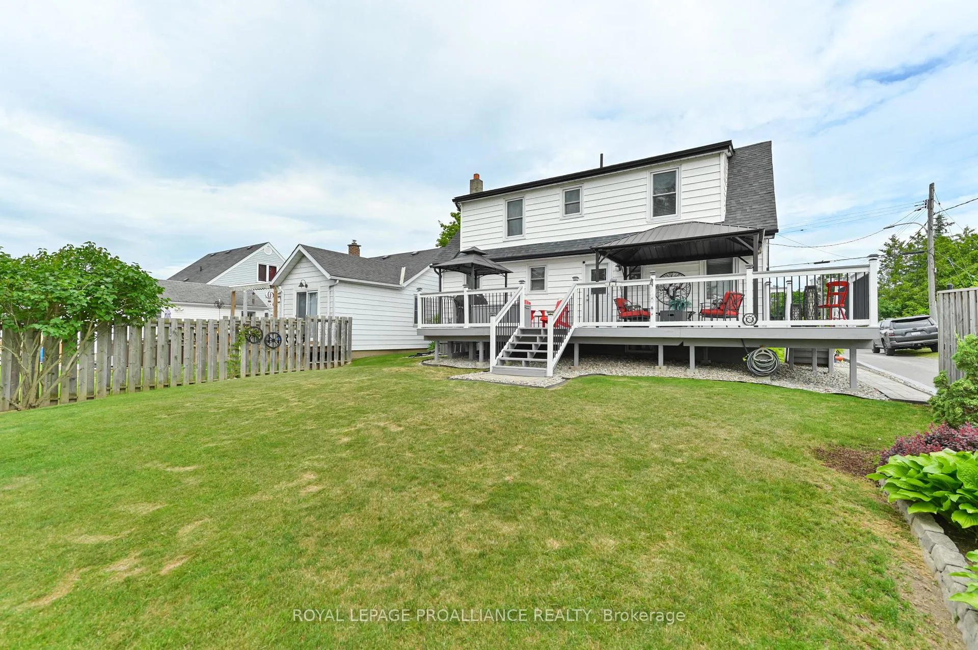 Photo 34 of 107 Bay Drive, Belleville, Belleville Ward — HOMEH