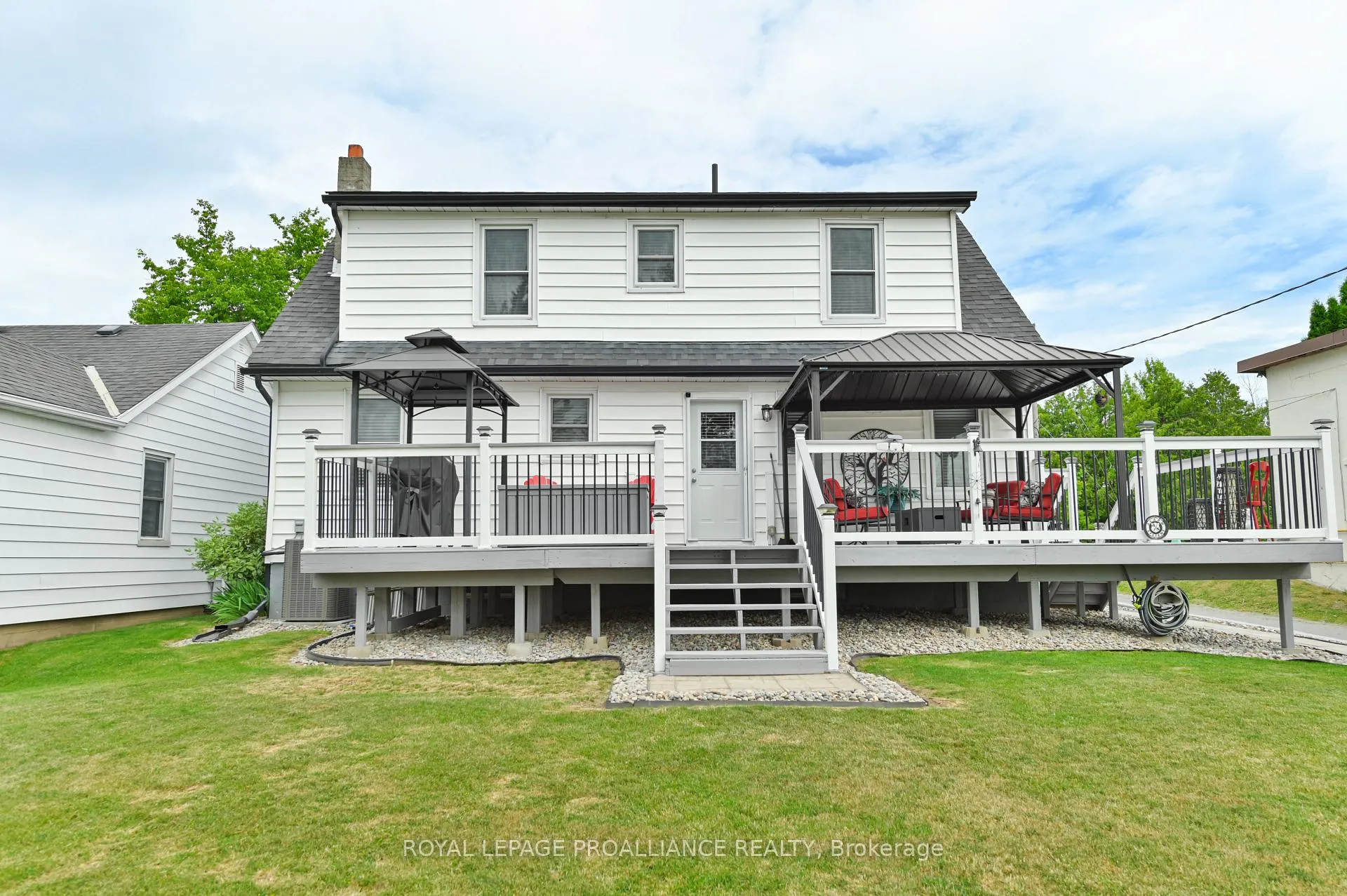 Photo 37 of 107 Bay Drive, Belleville, Belleville Ward — HOMEH