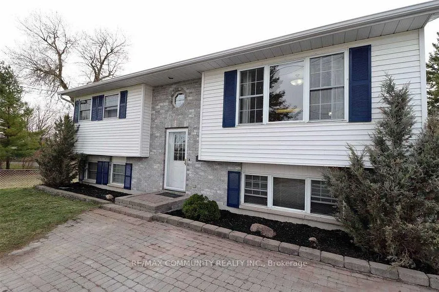 Photo 3 of Unit Main, 6 Lywood Street, Belleville, Thurlow Ward — HOMEH