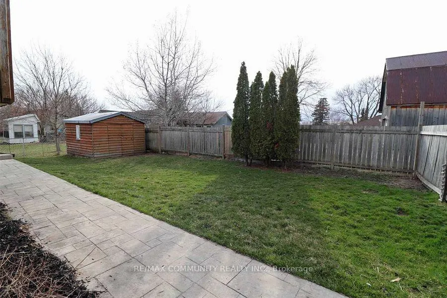 Photo 6 of Unit Main, 6 Lywood Street, Belleville, Thurlow Ward — HOMEH