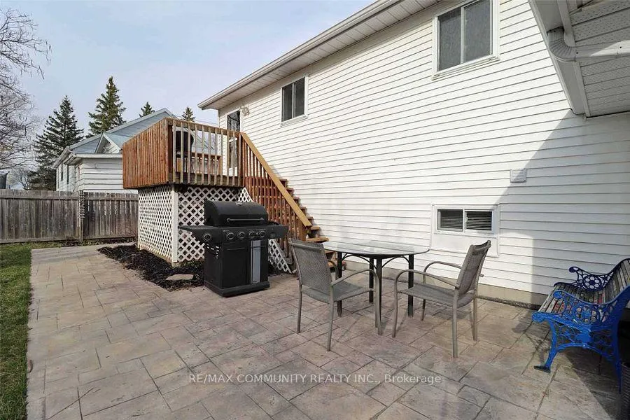 Photo 7 of Unit Main, 6 Lywood Street, Belleville, Thurlow Ward — HOMEH