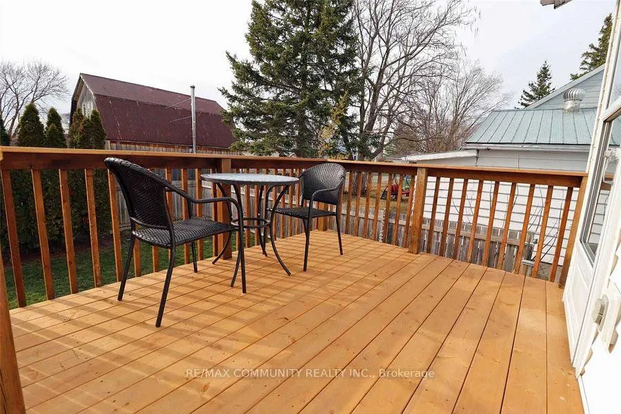Photo 9 of Unit Main, 6 Lywood Street, Belleville, Thurlow Ward — HOMEH