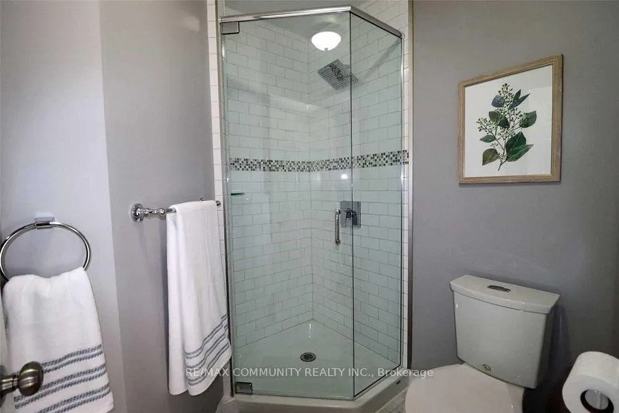 Photo 14 of Unit Main, 6 Lywood Street, Belleville, Thurlow Ward — HOMEH