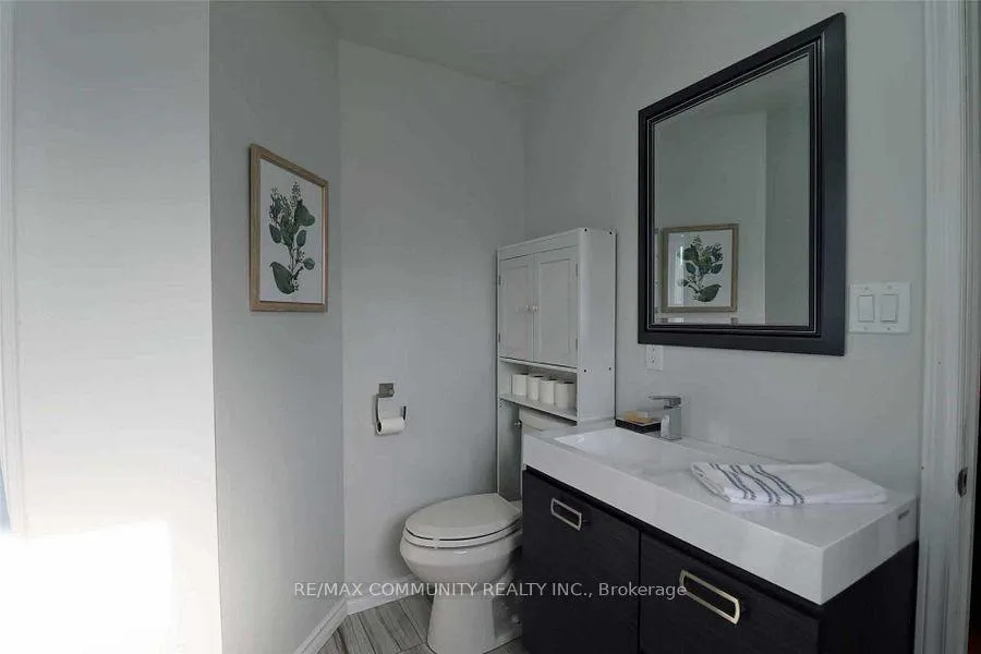 Photo 18 of Unit Main, 6 Lywood Street, Belleville, Thurlow Ward — HOMEH