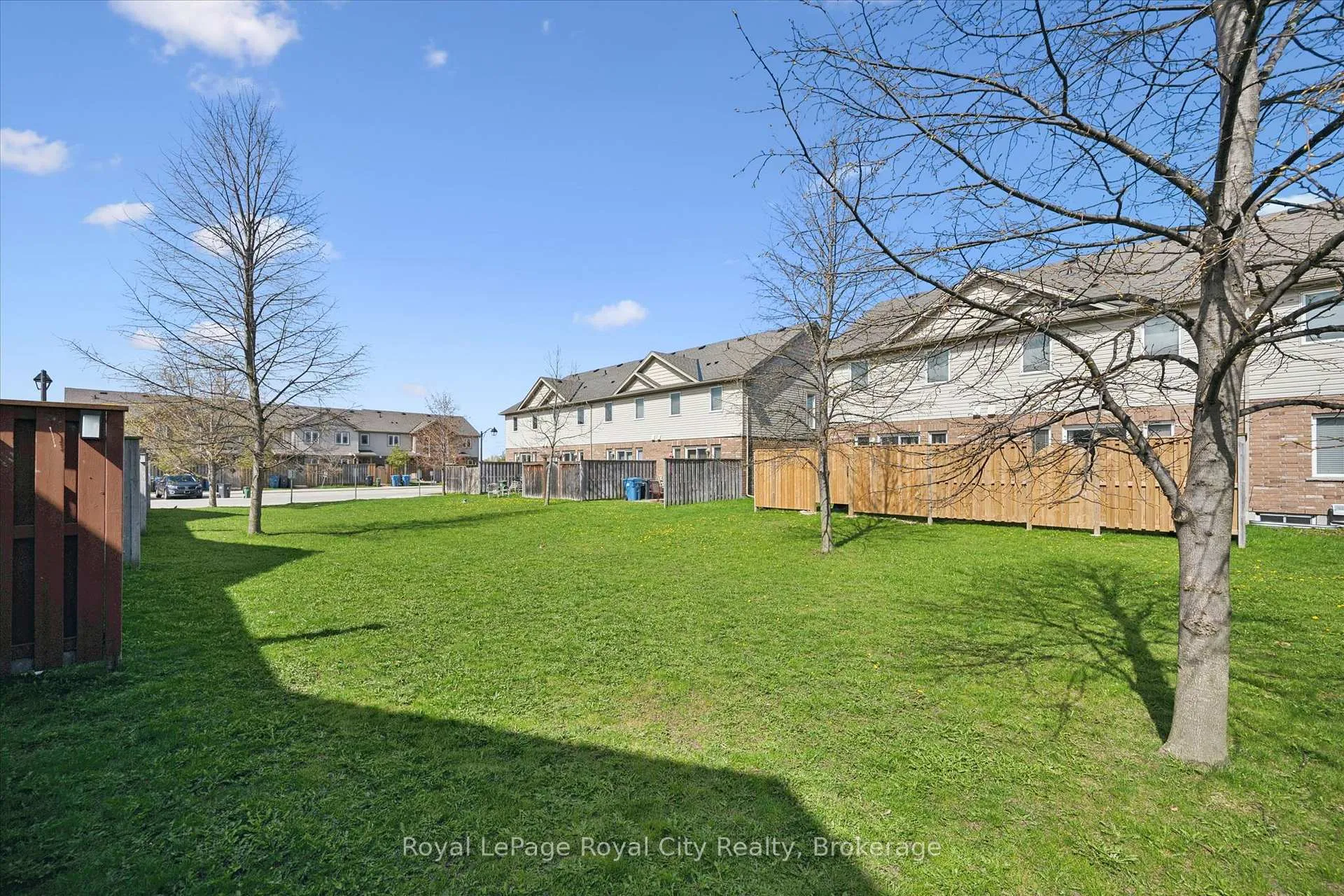 Photo 40 of 91 Lambeth Way, Guelph, Pineridge/Westminster Woods — HOMEH