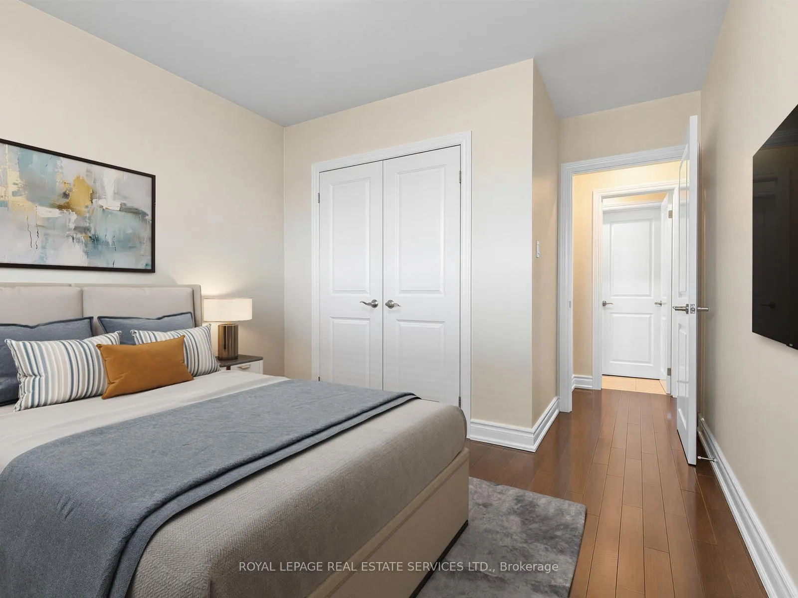 Photo 8 of 44 Caracas Road, North York, Bayview Village — HOMEH