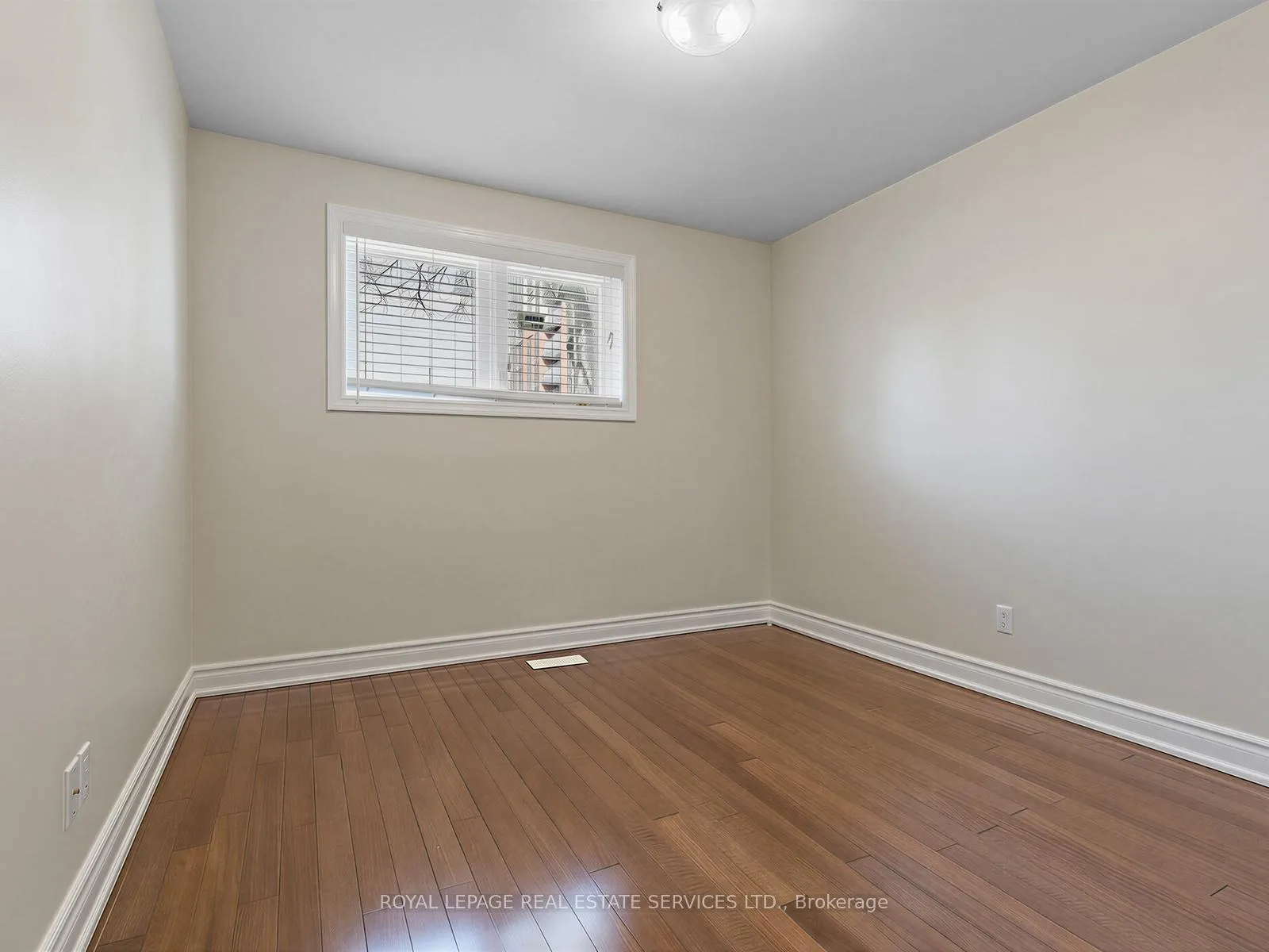 Photo 15 of 44 Caracas Road, North York, Bayview Village — HOMEH