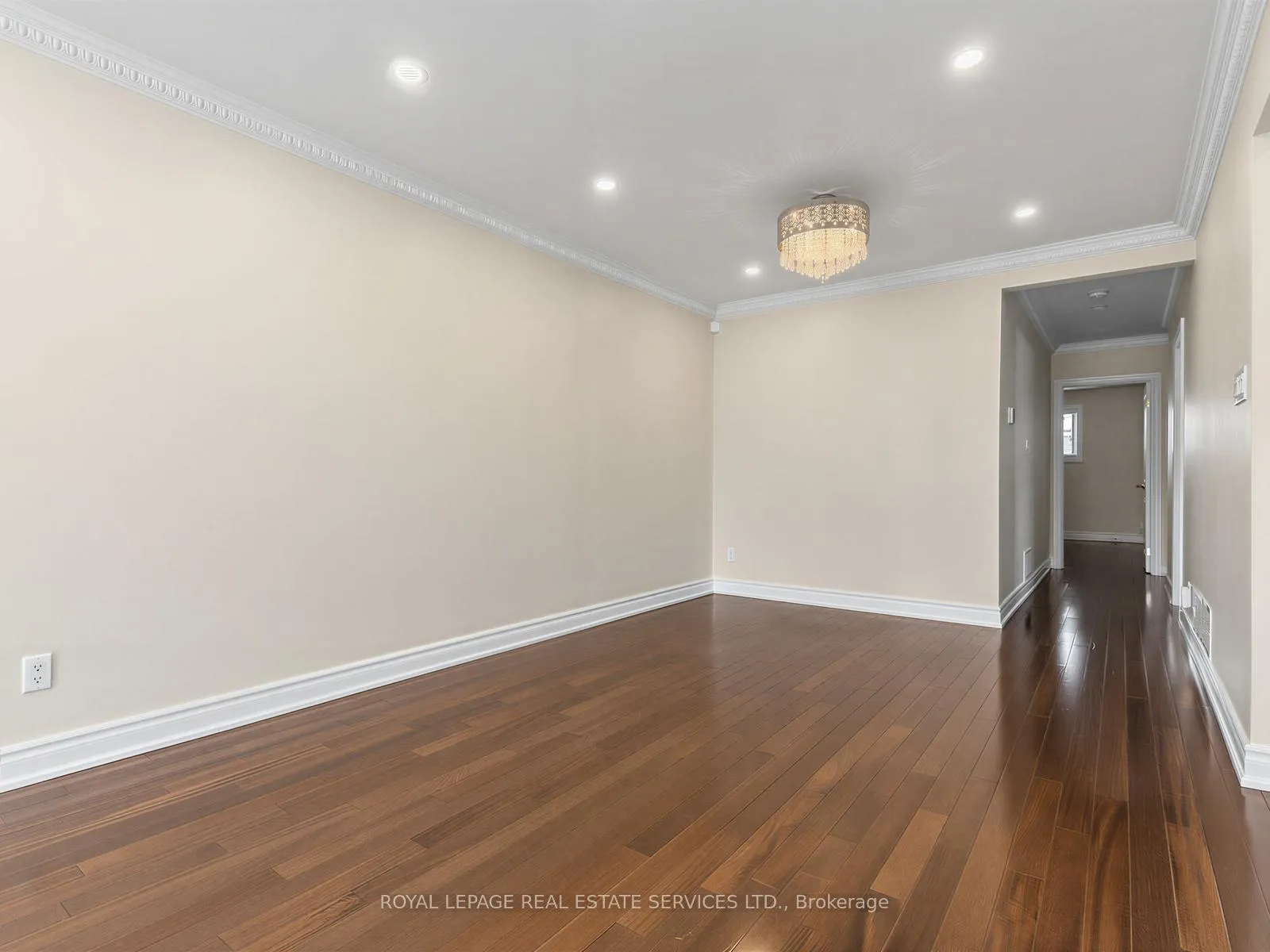 Photo 22 of 44 Caracas Road, North York, Bayview Village — HOMEH
