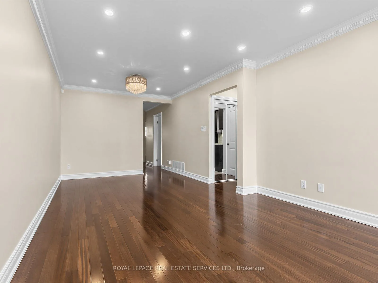 Photo 23 of 44 Caracas Road, North York, Bayview Village — HOMEH