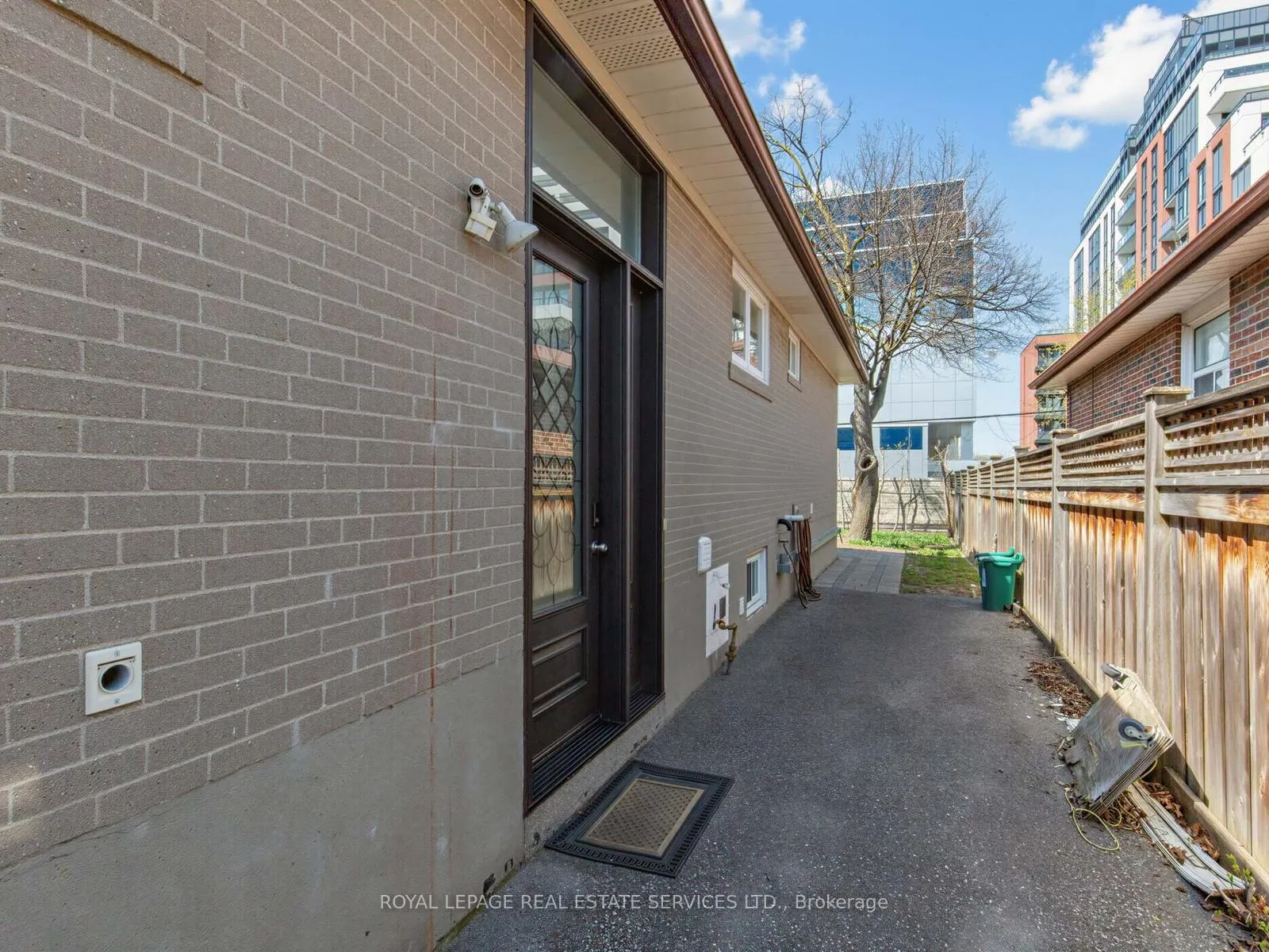Photo 41 of 44 Caracas Road, North York, Bayview Village — HOMEH