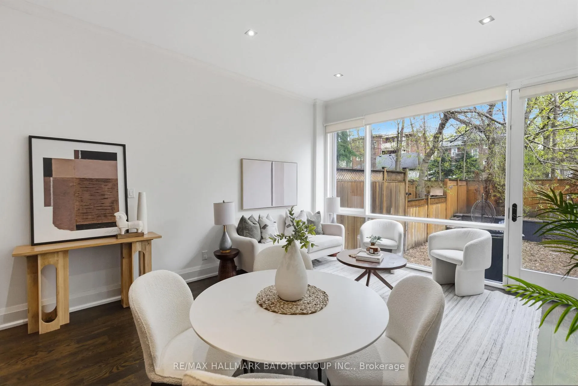 Photo 5 of 24A Oxton Avenue, Toronto, Yonge-St. Clair — HOMEH