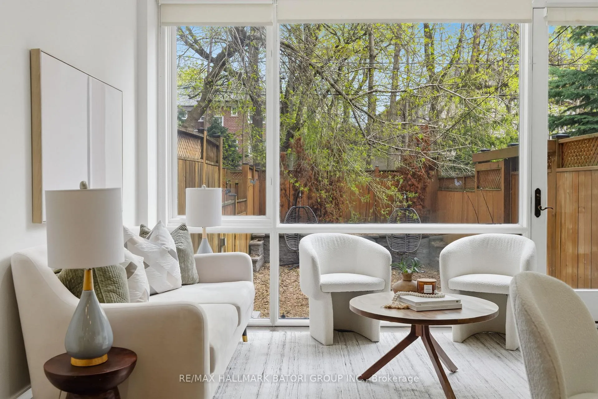 Photo 7 of 24A Oxton Avenue, Toronto, Yonge-St. Clair — HOMEH
