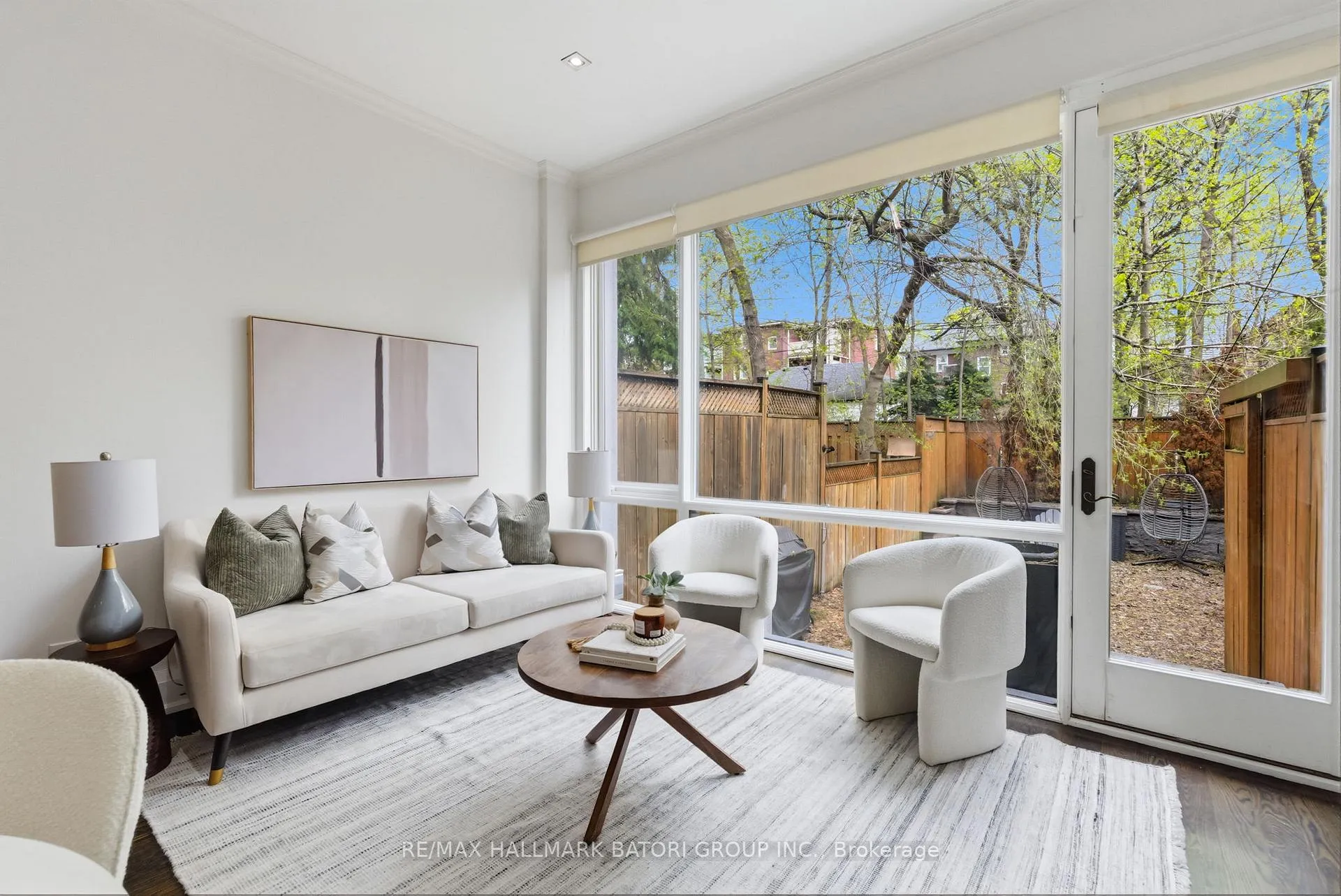 Photo 9 of 24A Oxton Avenue, Toronto, Yonge-St. Clair — HOMEH