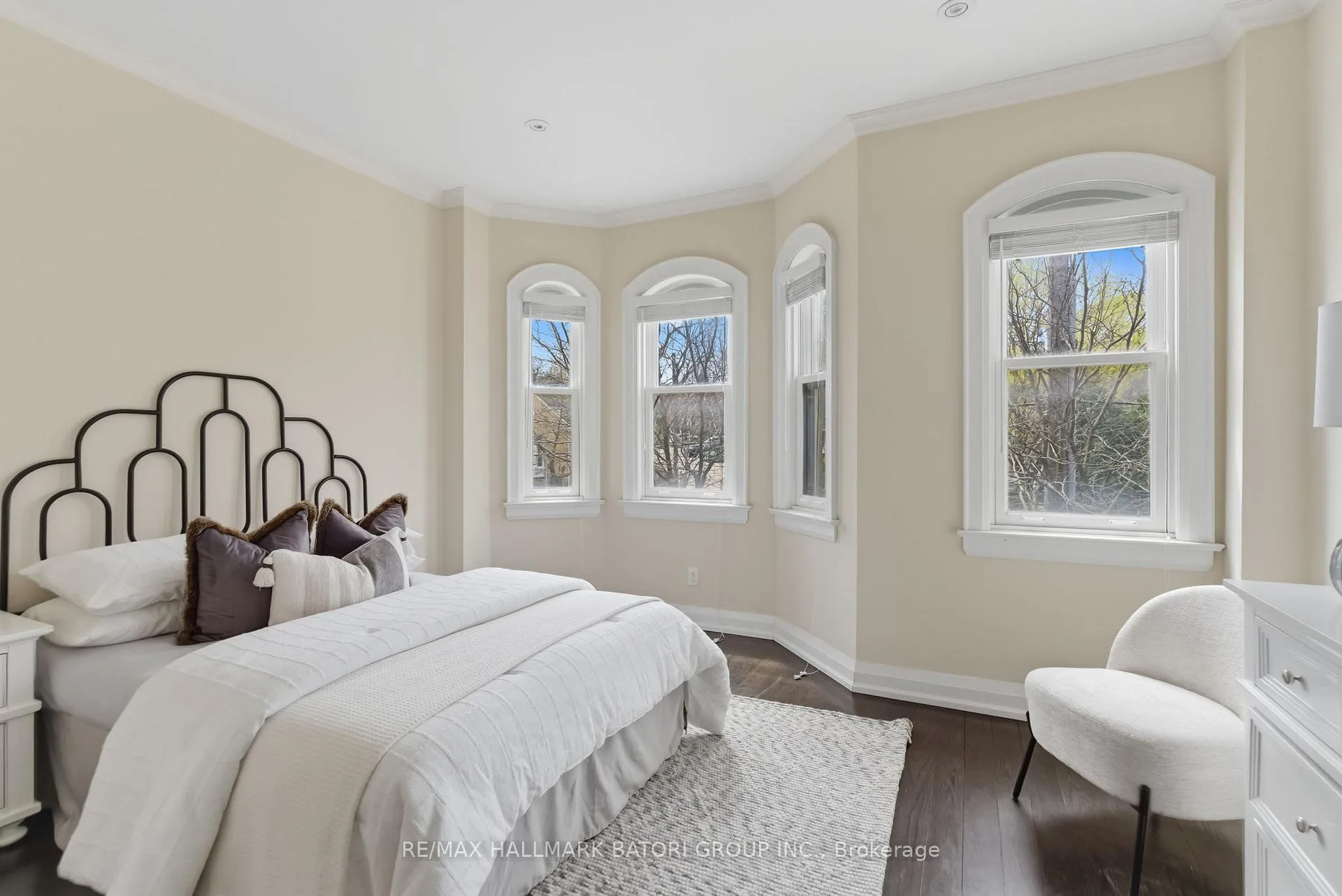 Photo 14 of 24A Oxton Avenue, Toronto, Yonge-St. Clair — HOMEH