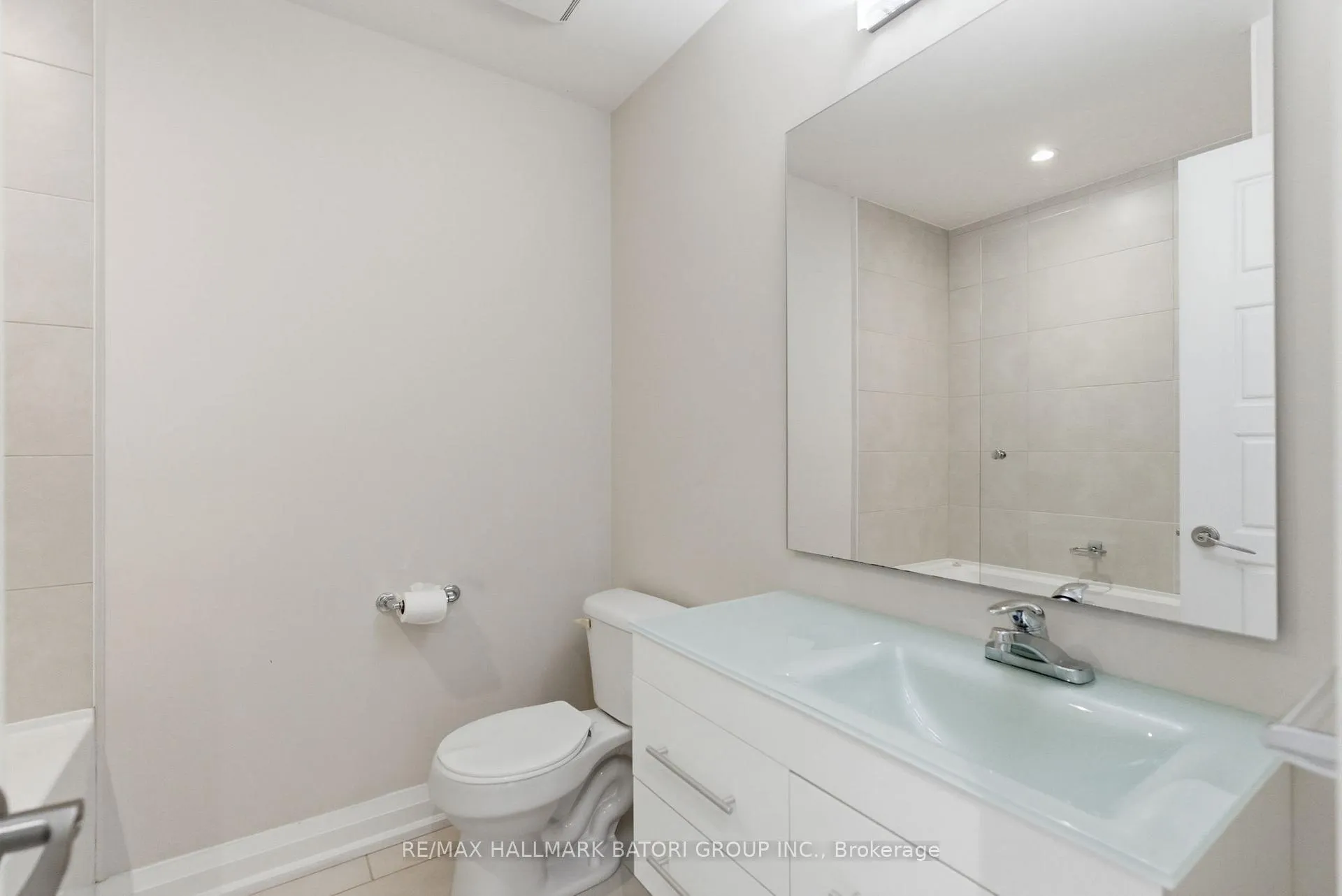 Photo 23 of 24A Oxton Avenue, Toronto, Yonge-St. Clair — HOMEH