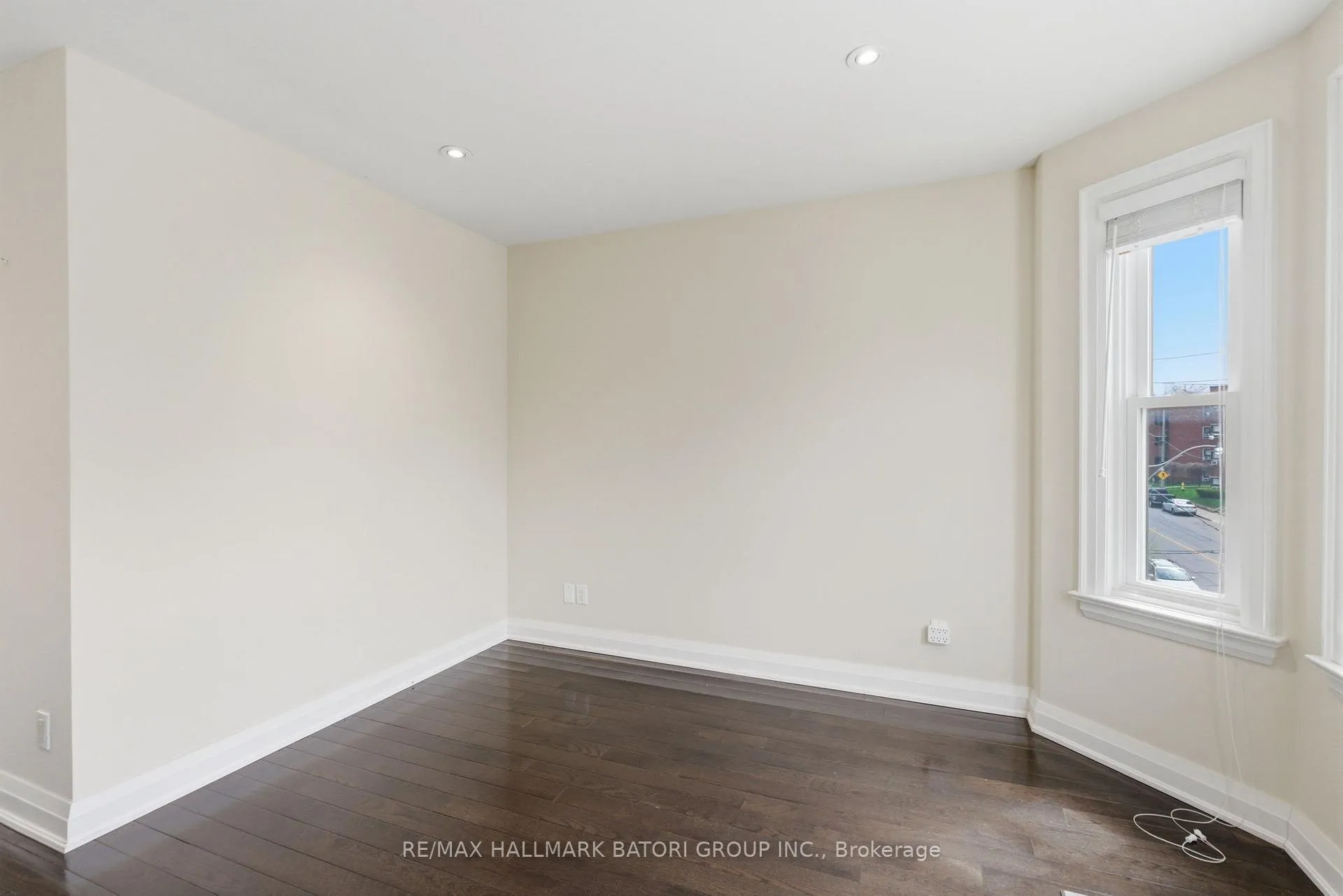Photo 25 of 24A Oxton Avenue, Toronto, Yonge-St. Clair — HOMEH