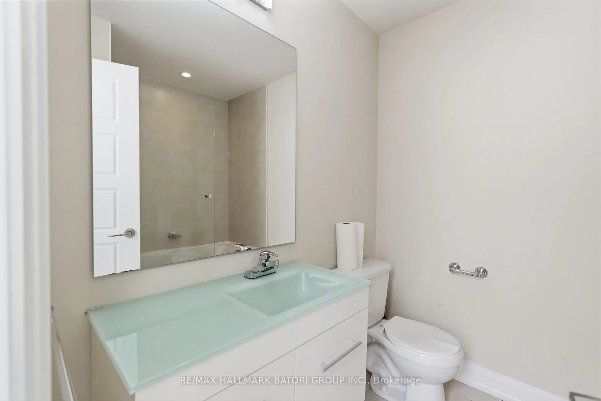 Photo 27 of 24A Oxton Avenue, Toronto, Yonge-St. Clair — HOMEH