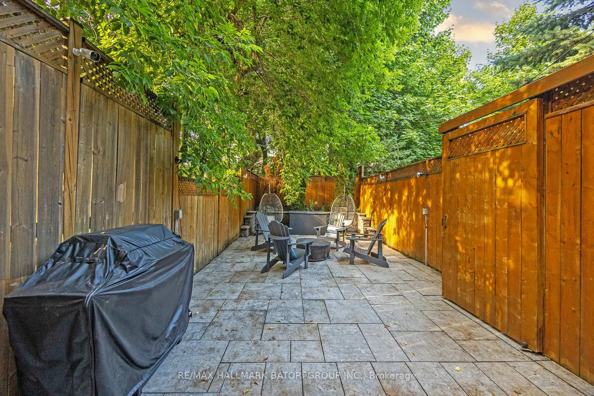 Photo 34 of 24A Oxton Avenue, Toronto, Yonge-St. Clair — HOMEH