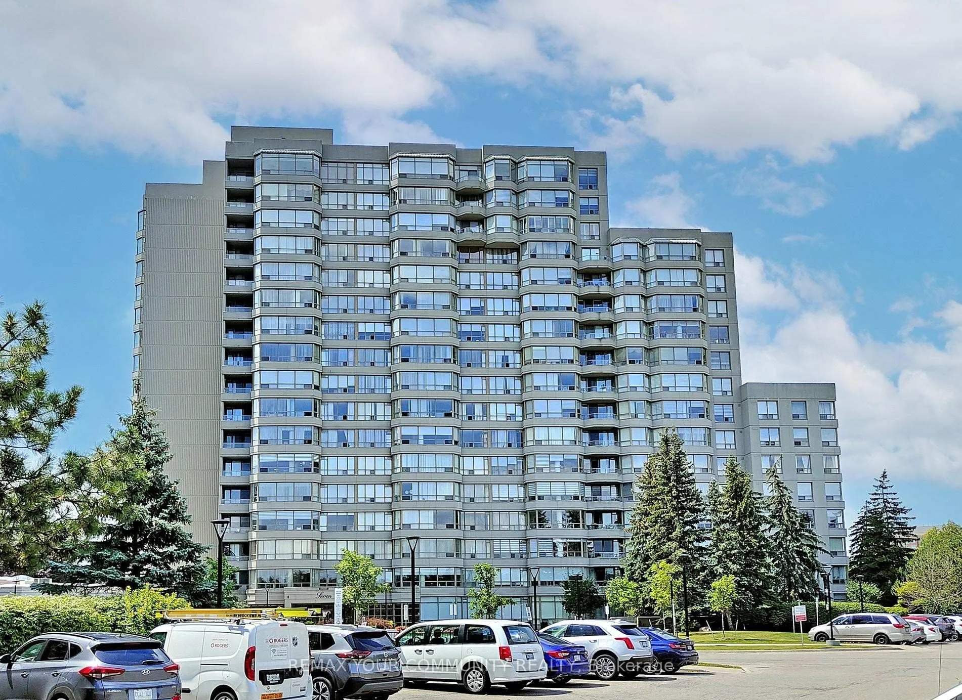 Photo 2 of Unit 514, 7 Townsgate Drive, Vaughan, Crestwood-Springfarm-Yorkhill — HOMEH