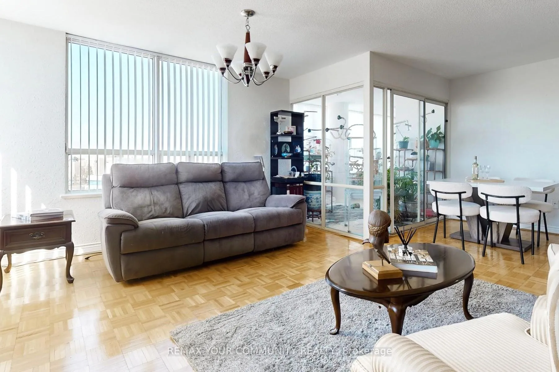 Photo 11 of Unit 514, 7 Townsgate Drive, Vaughan, Crestwood-Springfarm-Yorkhill — HOMEH