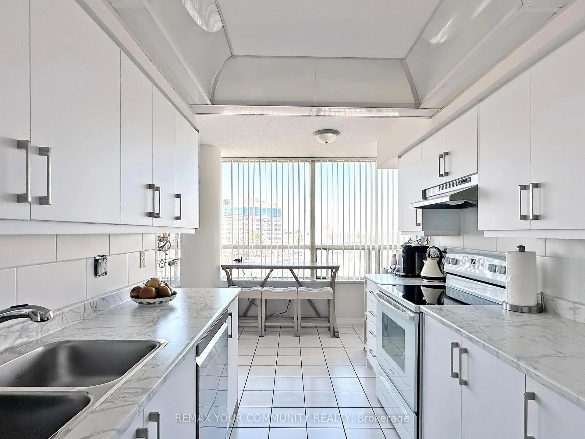 Photo 14 of Unit 514, 7 Townsgate Drive, Vaughan, Crestwood-Springfarm-Yorkhill — HOMEH