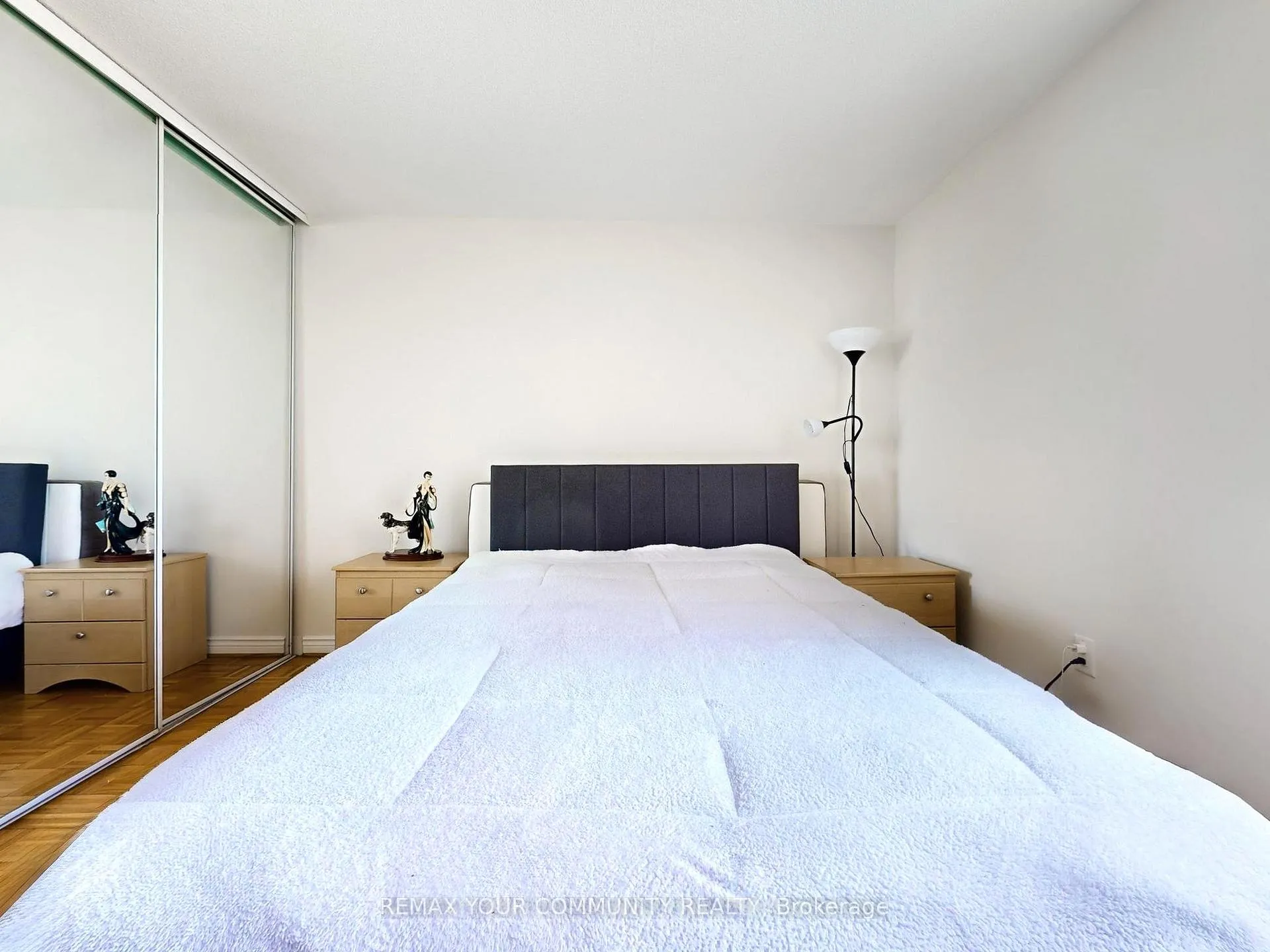 Photo 21 of Unit 514, 7 Townsgate Drive, Vaughan, Crestwood-Springfarm-Yorkhill — HOMEH