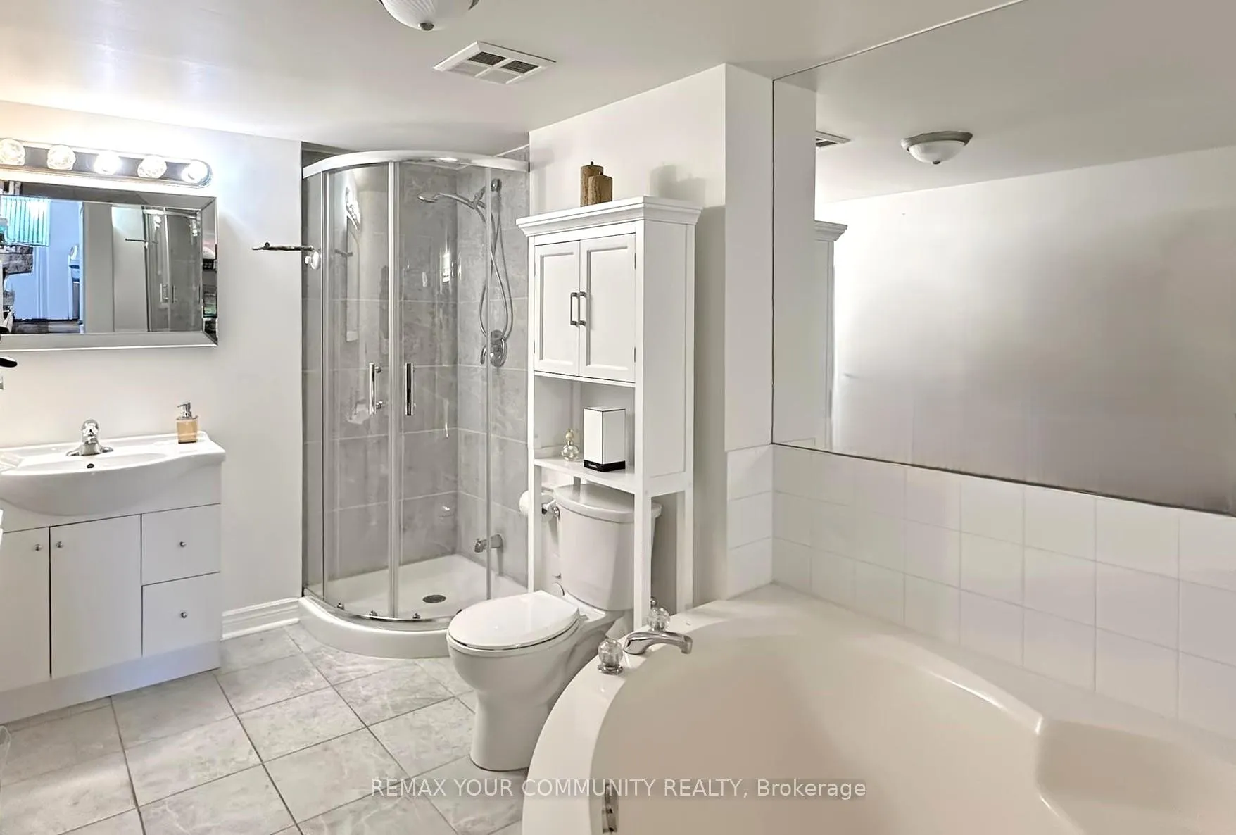 Photo 22 of Unit 514, 7 Townsgate Drive, Vaughan, Crestwood-Springfarm-Yorkhill — HOMEH