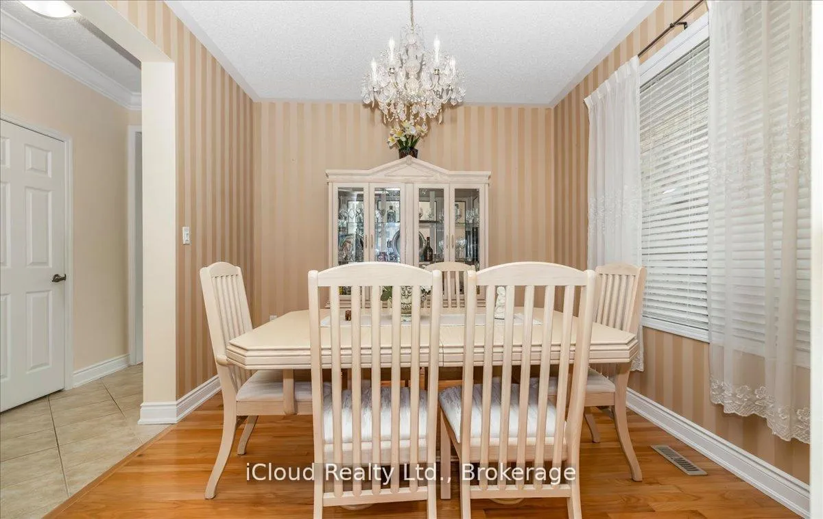 Photo 12 of 625 Laughren Crescent, Milton, Coates — HOMEH