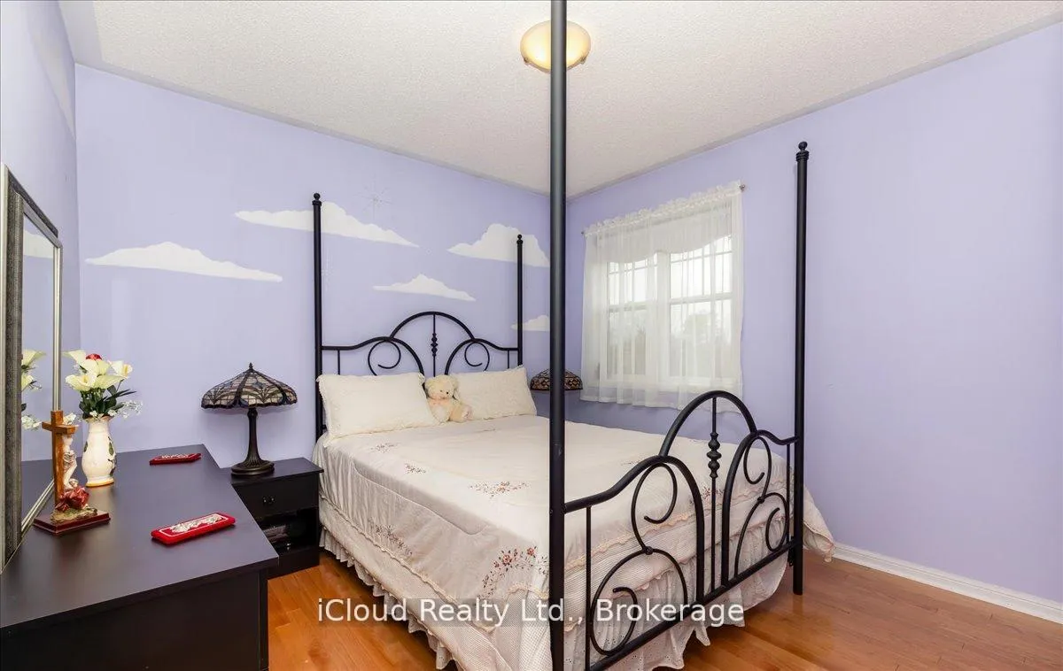 Photo 28 of 625 Laughren Crescent, Milton, Coates — HOMEH