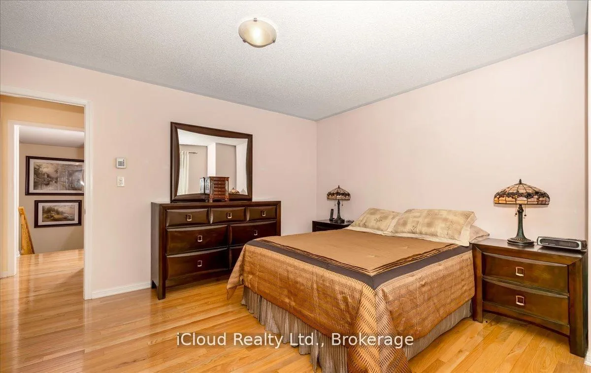 Photo 31 of 625 Laughren Crescent, Milton, Coates — HOMEH
