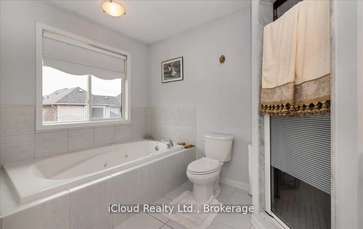 Photo 34 of 625 Laughren Crescent, Milton, Coates — HOMEH