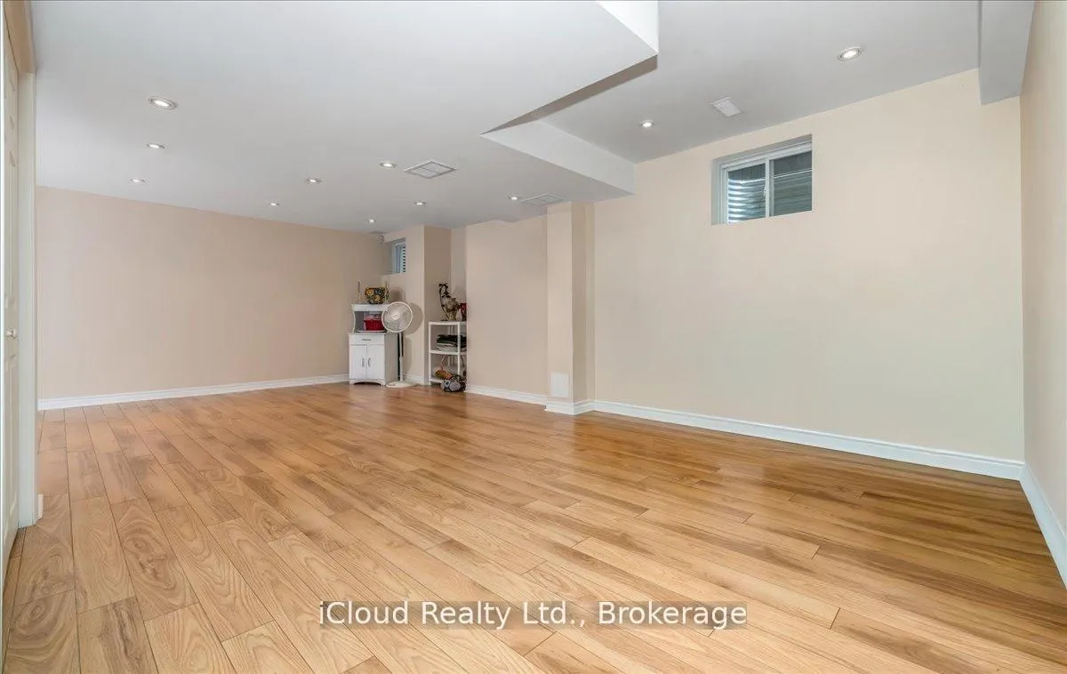 Photo 41 of 625 Laughren Crescent, Milton, Coates — HOMEH