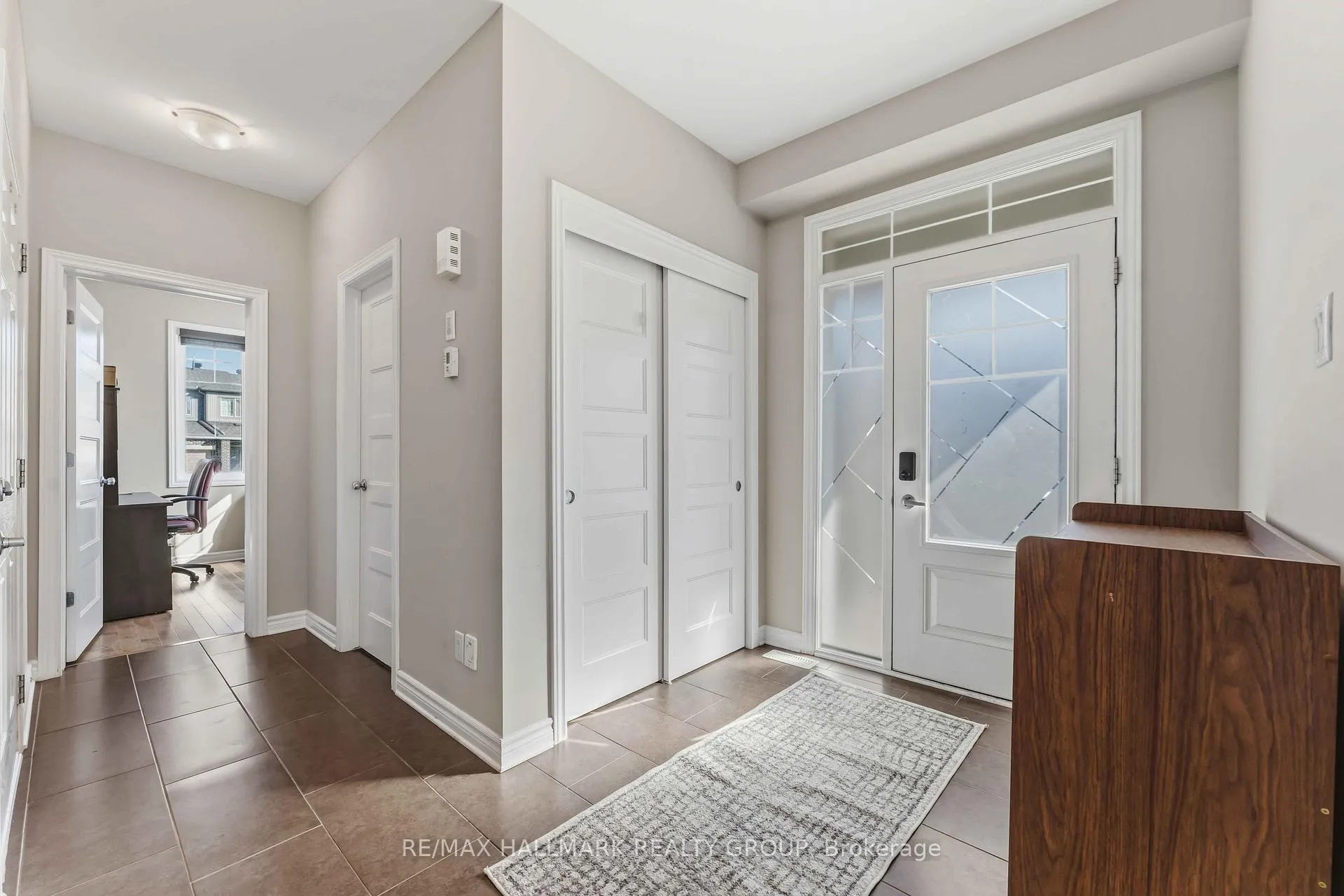 Photo 5 of 534 Hyssop Street, Ottawa, Avalon West — HOMEH