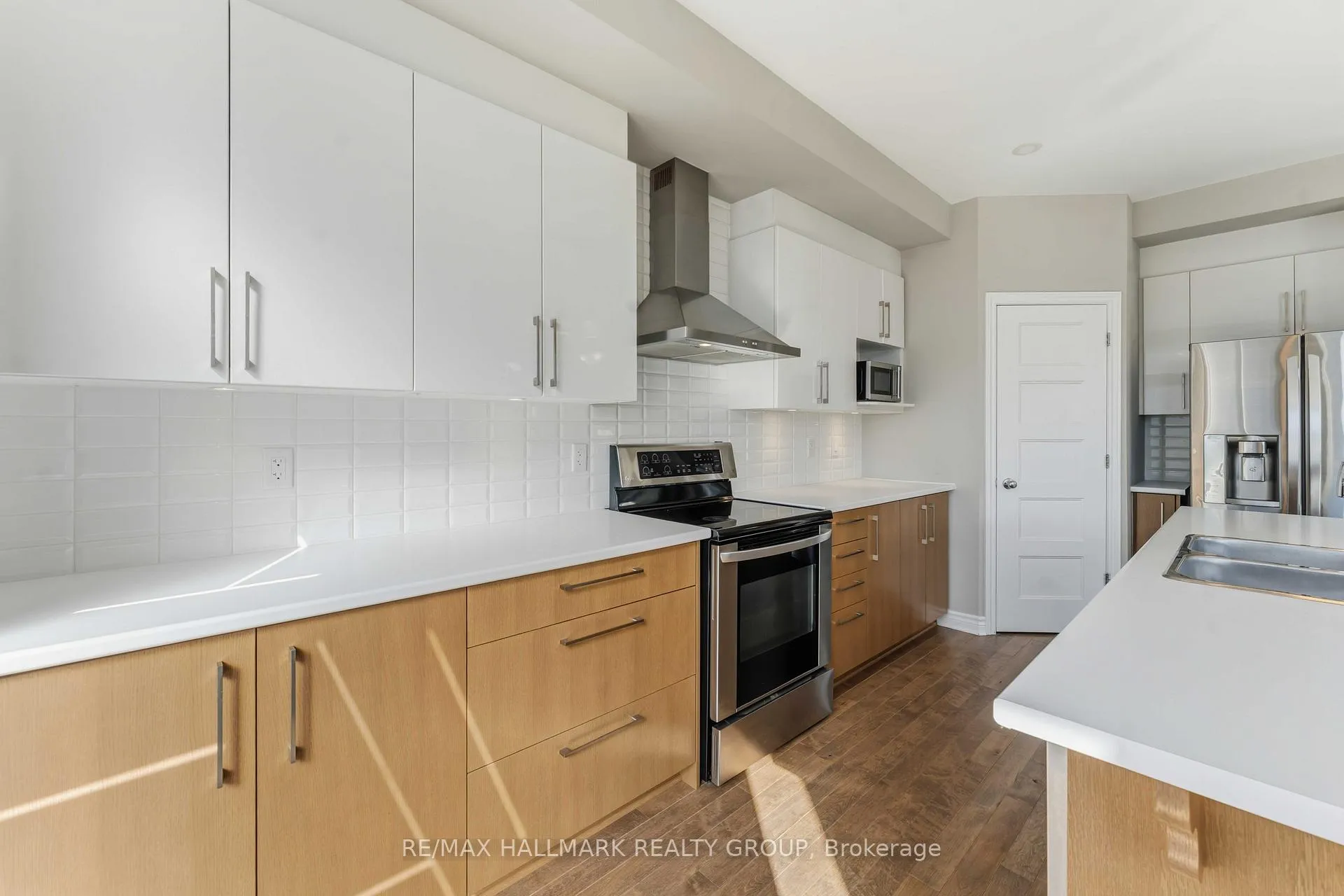 Photo 11 of 534 Hyssop Street, Ottawa, Avalon West — HOMEH