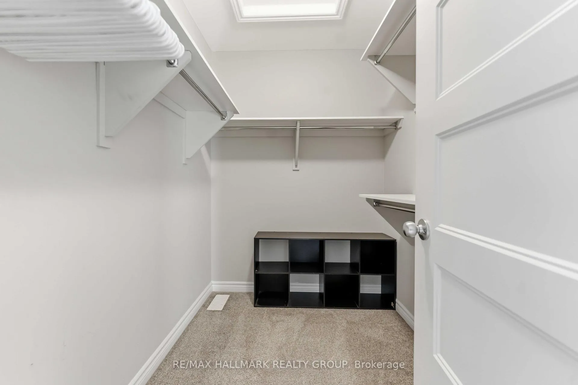 Photo 22 of 534 Hyssop Street, Ottawa, Avalon West — HOMEH