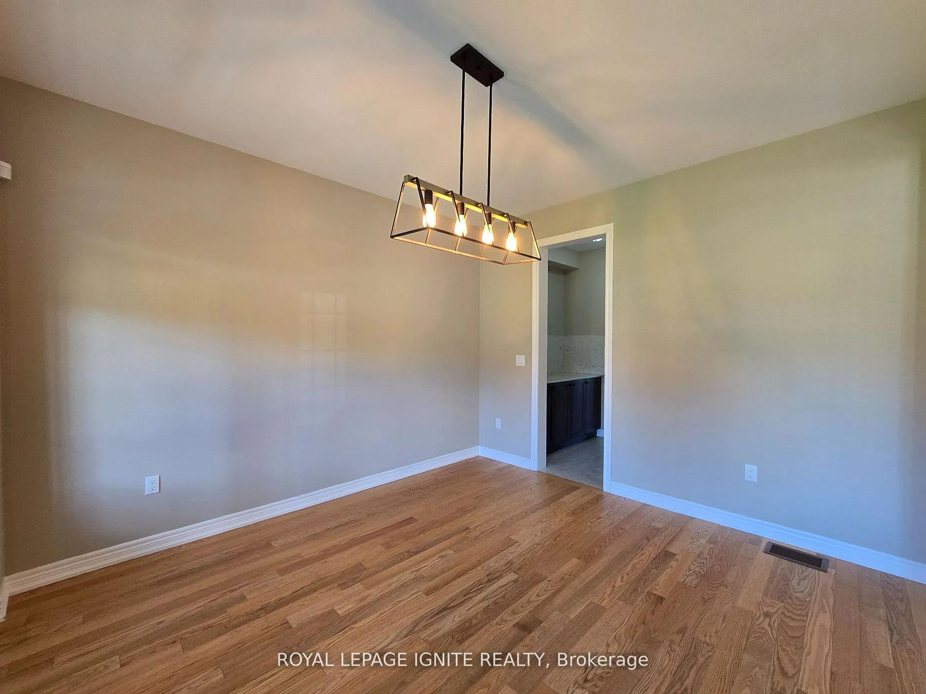 Photo 9 of 73 Summer Breeze Drive, Quinte West, Murray Ward — HOMEH