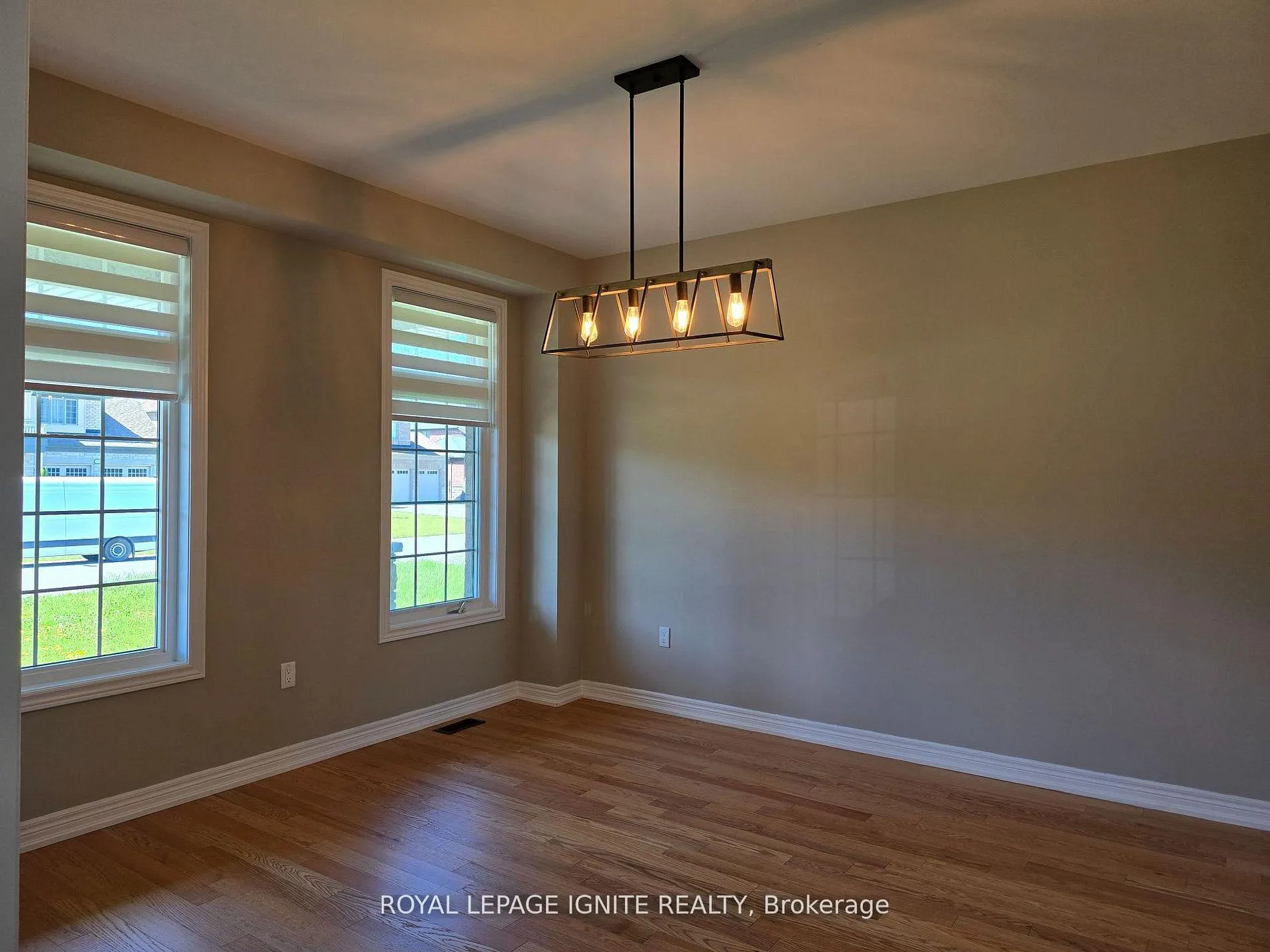 Photo 11 of 73 Summer Breeze Drive, Quinte West, Murray Ward — HOMEH