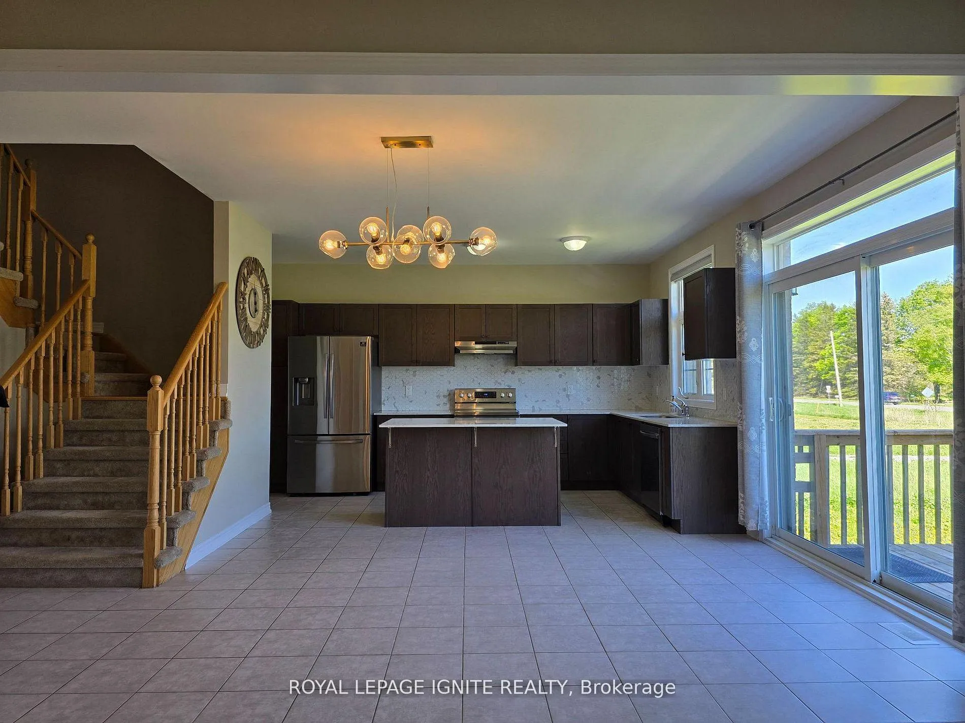 Photo 12 of 73 Summer Breeze Drive, Quinte West, Murray Ward — HOMEH