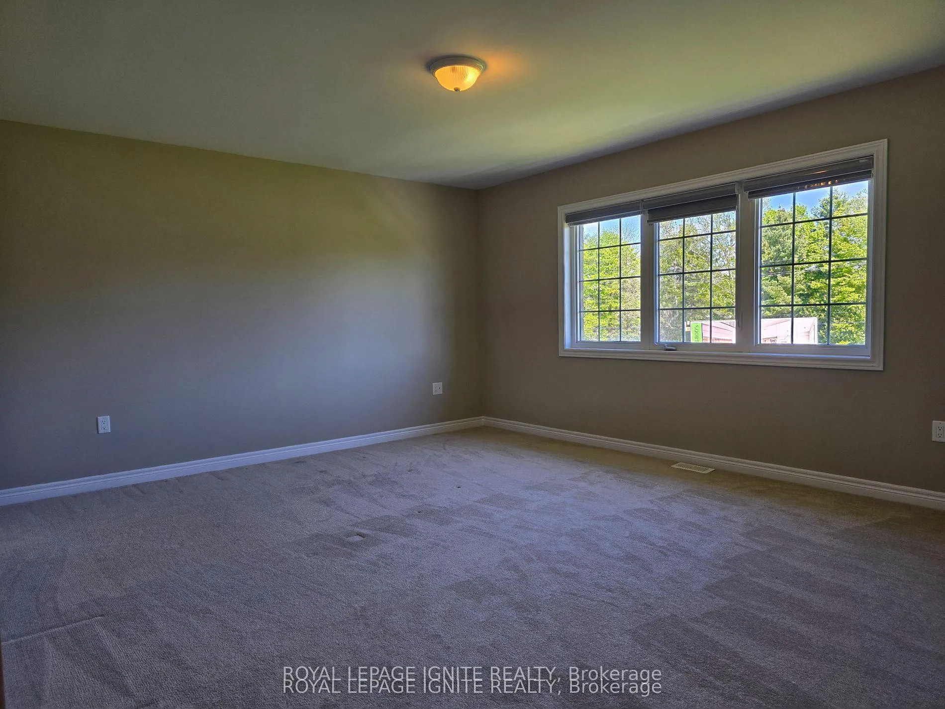 Photo 35 of 73 Summer Breeze Drive, Quinte West, Murray Ward — HOMEH