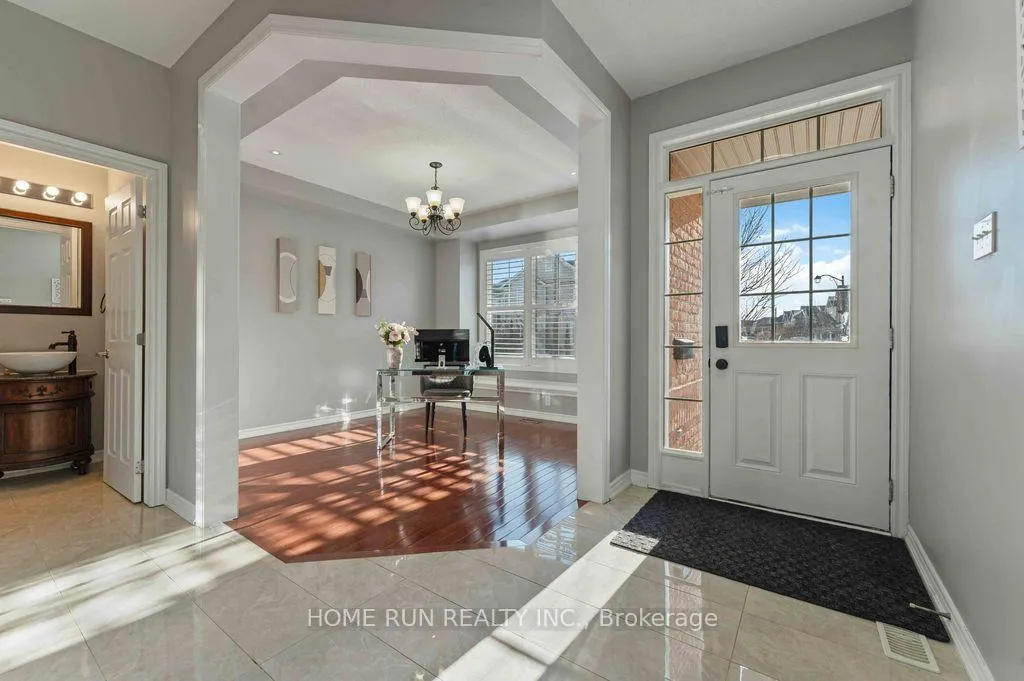 Photo 2 of 2721 Grand Vista Circle, Ottawa, Barrhaven - Half Moon Bay — HOMEH