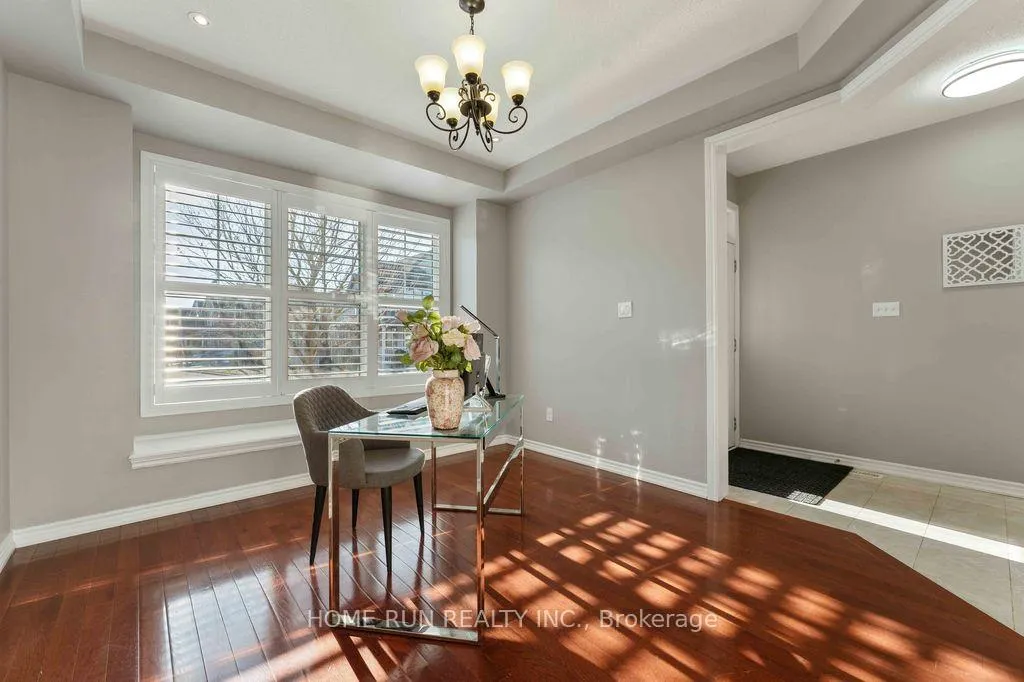 Photo 3 of 2721 Grand Vista Circle, Ottawa, Barrhaven - Half Moon Bay — HOMEH