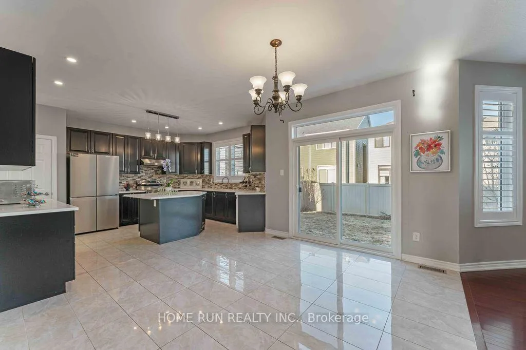 Photo 10 of 2721 Grand Vista Circle, Ottawa, Barrhaven - Half Moon Bay — HOMEH
