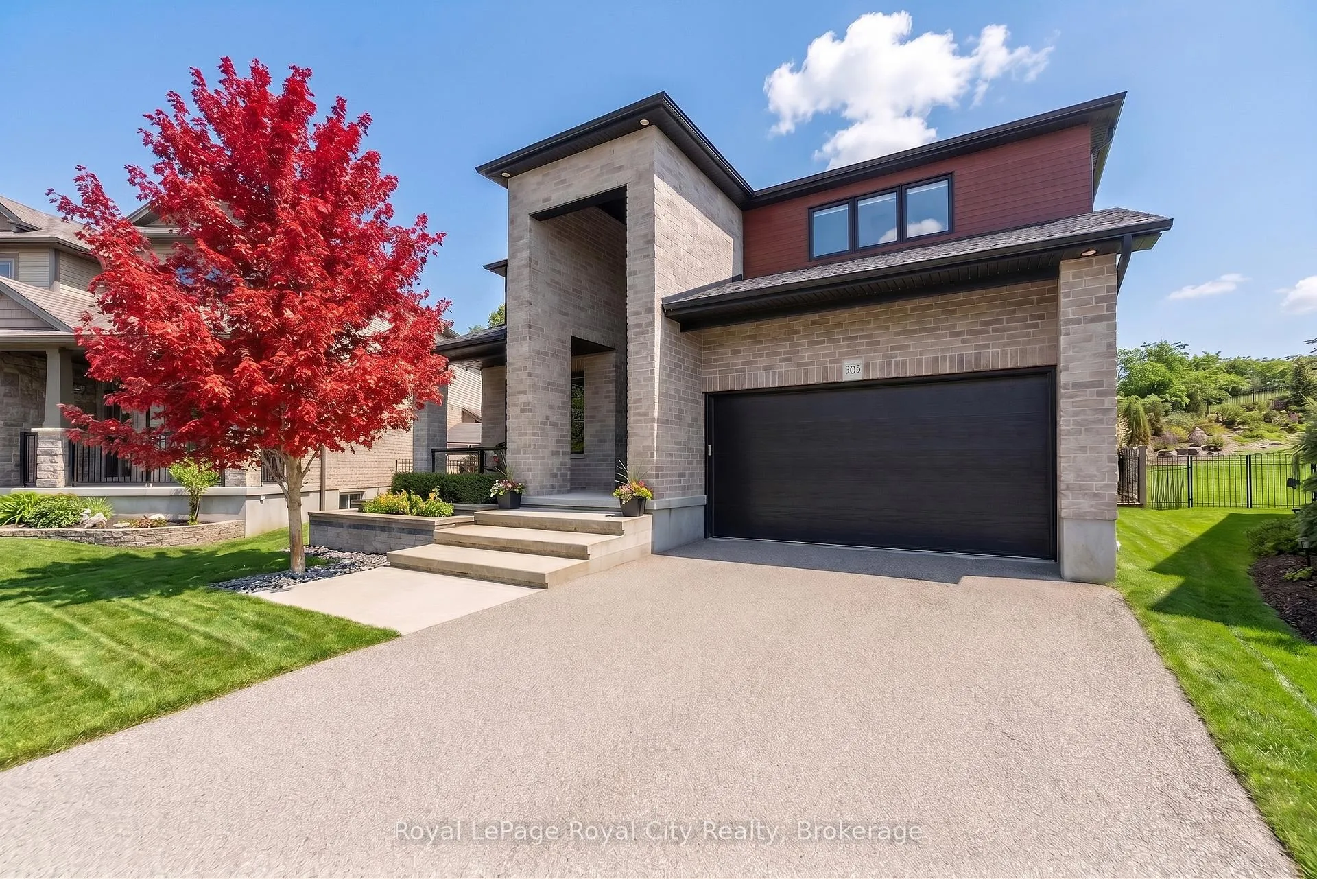 Photo 1 of 303 Gosling Gardens, Guelph, Clairfields/Hanlon Business Park — HOMEH