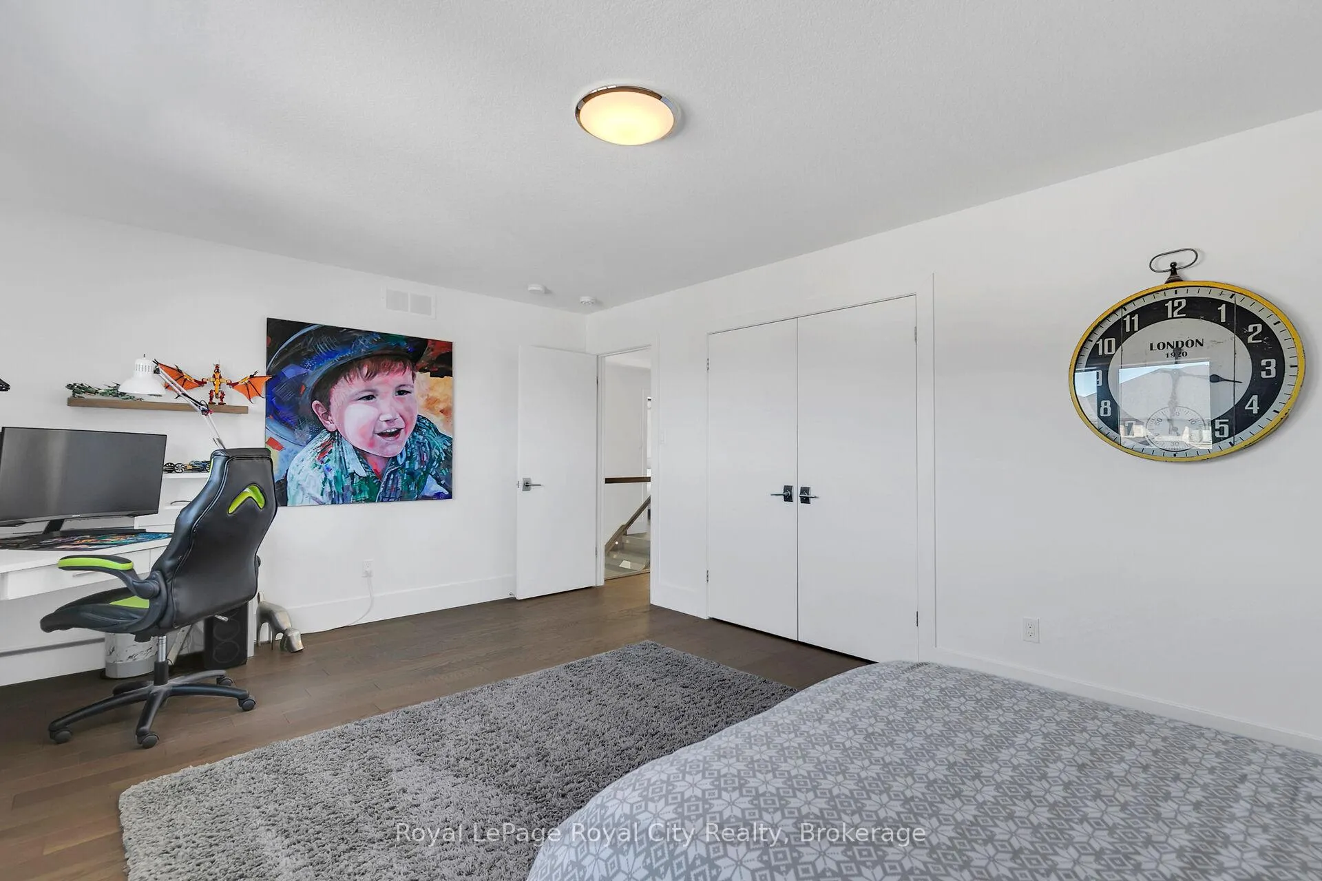 Photo 18 of 303 Gosling Gardens, Guelph, Clairfields/Hanlon Business Park — HOMEH