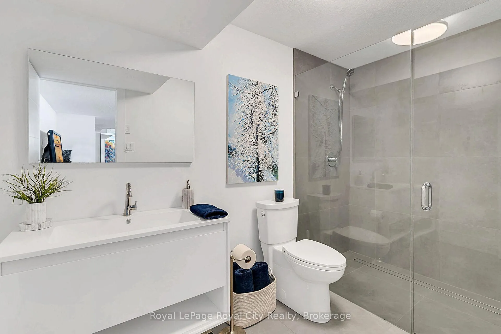 Photo 35 of 303 Gosling Gardens, Guelph, Clairfields/Hanlon Business Park — HOMEH
